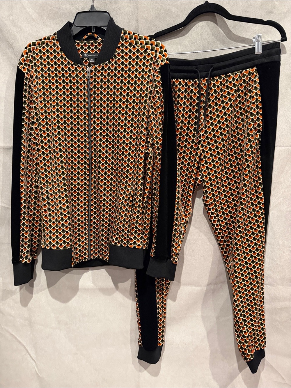 INC Velvet Orange, green and Black Patterned jogger Set. LIKE NEW‼️